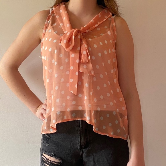 Everly Cute Peach Top - Picture 1 of 4